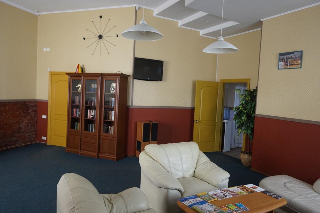 Hotel Erfolg Daugavpils Extérieur photo