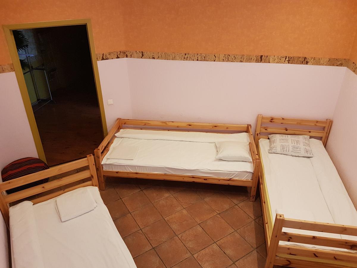 Hotel Erfolg Daugavpils Extérieur photo